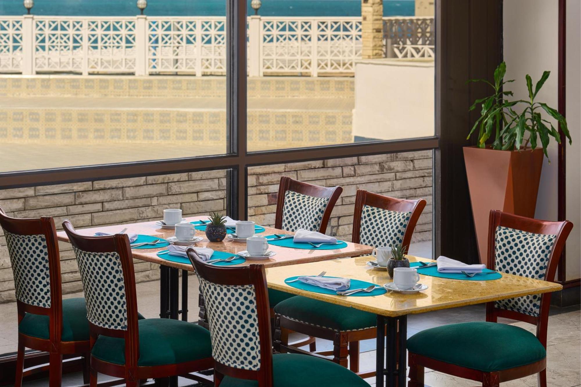 Sheraton Montazah Hotel Αλεξάνδρεια Εξωτερικό φωτογραφία The restaurant