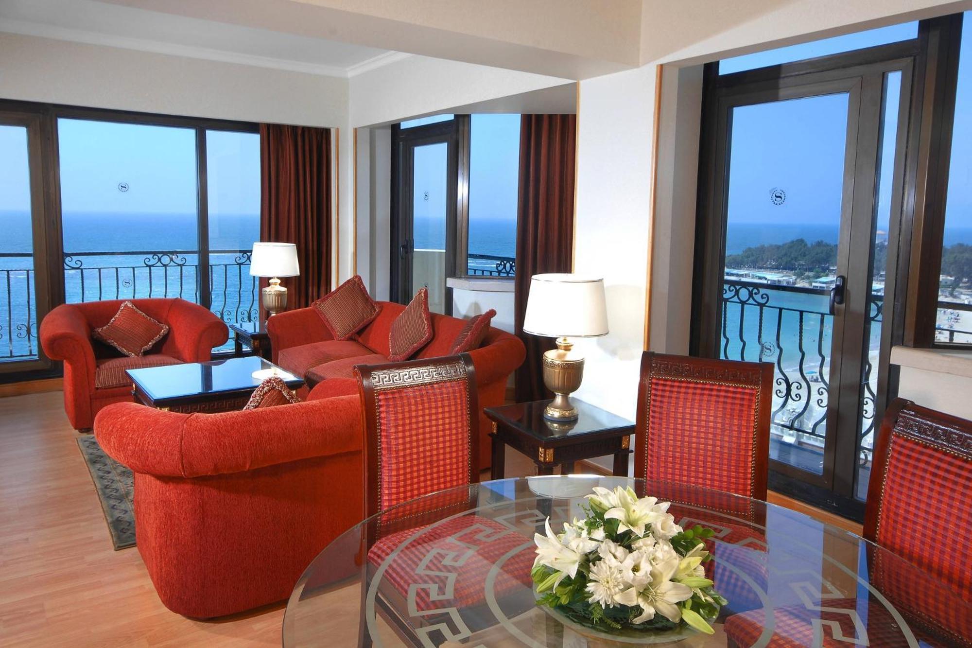 Sheraton Montazah Hotel Αλεξάνδρεια Εξωτερικό φωτογραφία A suite at the Hilton Athens